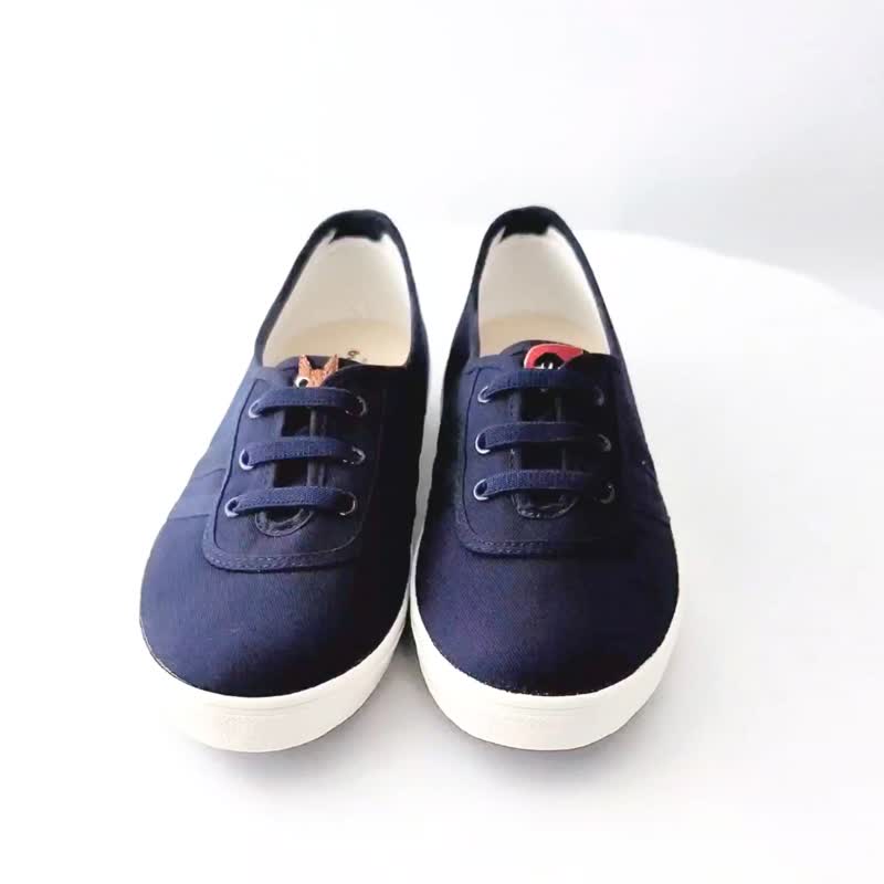 Elastic Band Flat Casual Shoes Little Red Riding Hood and the Big Bad Wolf - Dark Blue - รองเท้าลำลองผู้หญิง - ผ้าฝ้าย/ผ้าลินิน สีน้ำเงิน