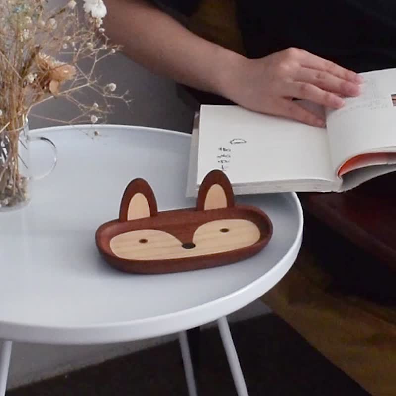 Small fox glasses tray storage tray solid wooden creative gift decoration display sundries sorting tray - กล่องเก็บของ - ไม้ 