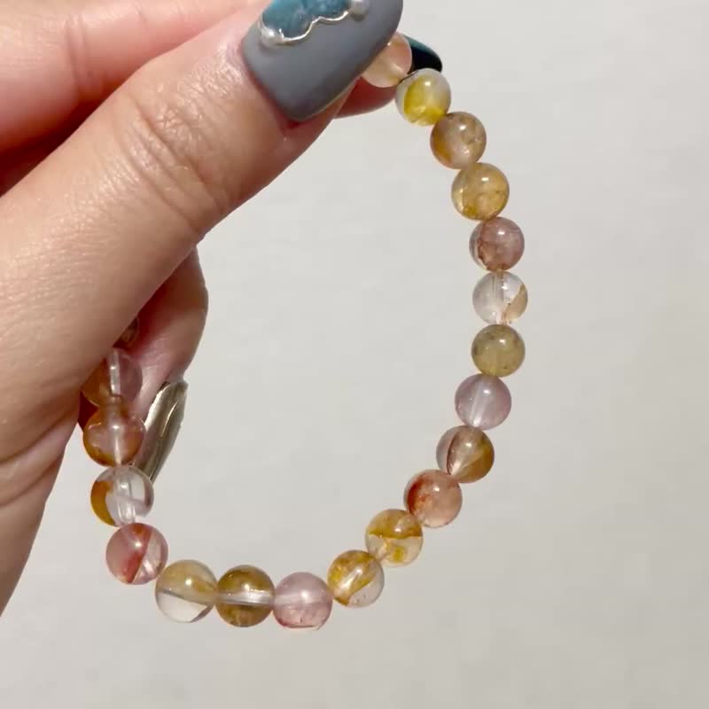 金黃絲絨 蜜柑琉璃【黃膠花小咪數手串】烘焙榛果色/一物一拍 - 手鍊/手環 - 水晶 多色