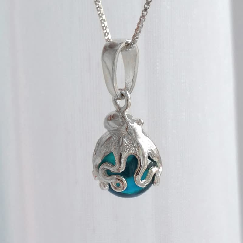 Octopus Charm.Octopus pendant.Octopus Necklace.Ocean Lover.Octopus pendant. - 項鍊 - 純銀 藍色