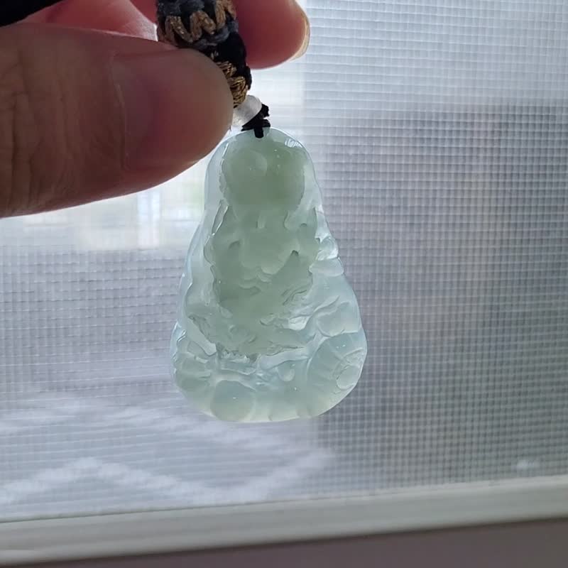 [Pro Cui] Natural Emerald Ice Teal Bottom Seiko Old Kinds of Material Carving Domineering Three-clawed Dragon Brand Zodiac Dragon - สร้อยคอ - หยก หลากหลายสี