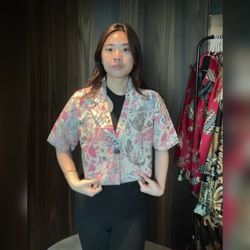 印尼蠟染短袖西裝外套 RATNA - 多彩粉 - RAT007 - 女上衣/長袖上衣 - 棉．麻 粉紅色
