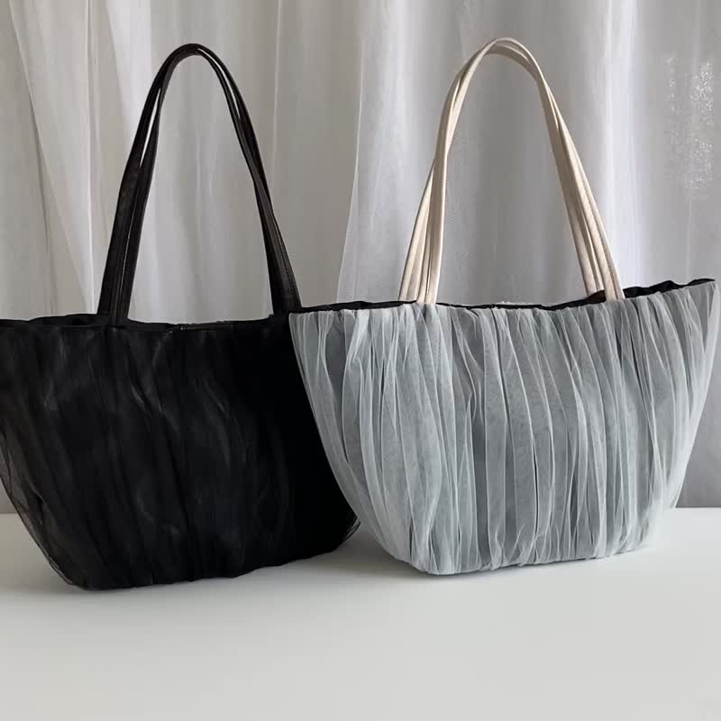 See-through tote bag, lightweight, tulle - กระเป๋าถือ - ไนลอน สีดำ