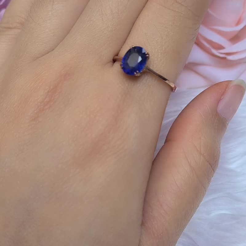 天然藍寶石尺寸 6×8 毫米銀鍍玫瑰金戒指 - 戒指 - 寶石 藍色