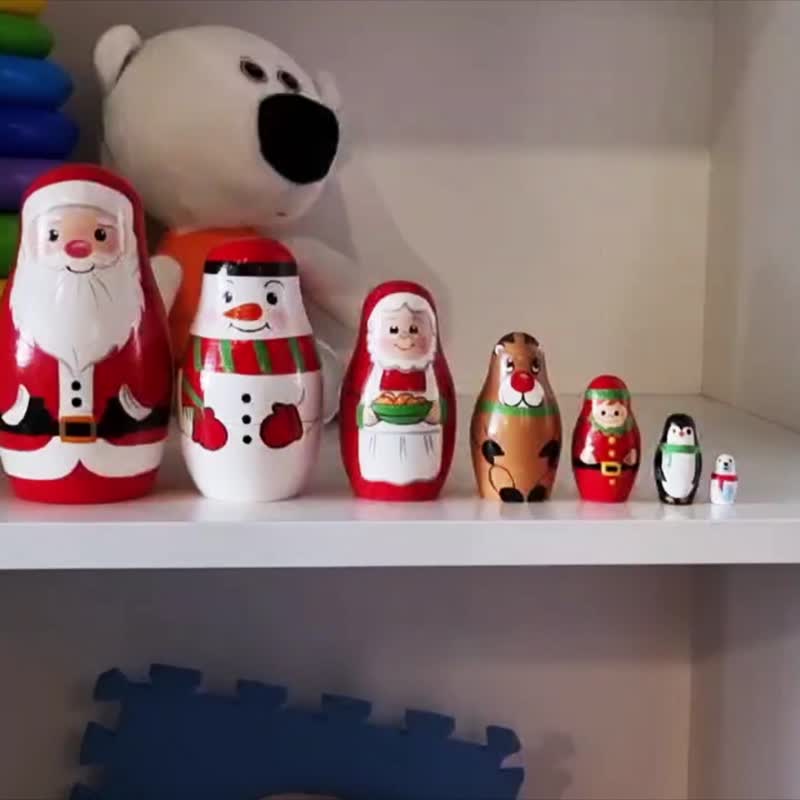 Christmas Nesting Dolls 7 pc Christmas Toys Santa, Snow Man, Mrs