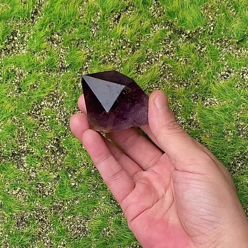 紫水晶骨幹 冥想 療癒 避邪化煞 吸收負能量 快速出貨 風水擺件 - 擺飾/家飾品 - 水晶 紫色