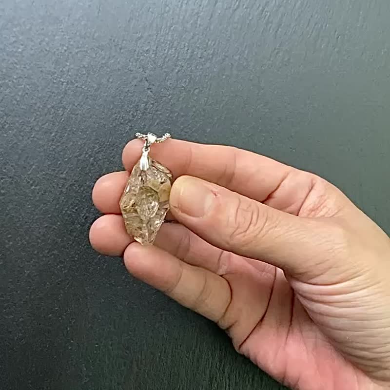 能量原石-天然冰透體黃泥骸骨原石 925純銀 鈦鋼項鍊 - 項鍊 - 水晶 多色