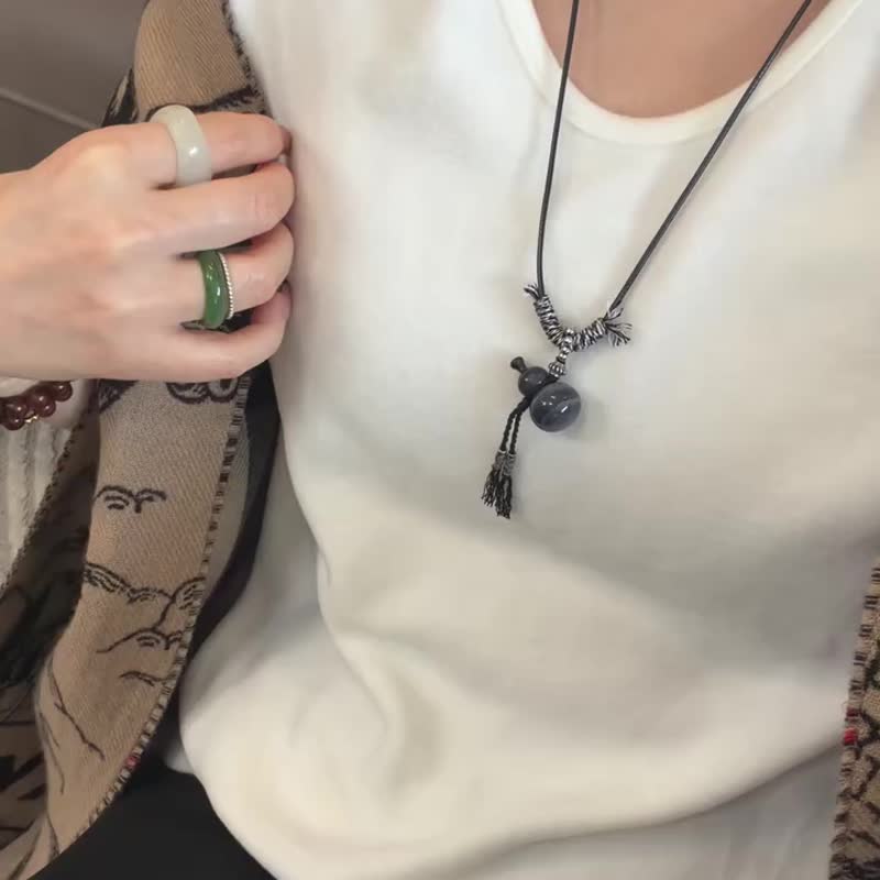 天然立体青花玉瓢箪ペンダントネックレス 青花和田玉ペンダント 平安と喜び 福禄双全 - ネックレス - 翡翠 