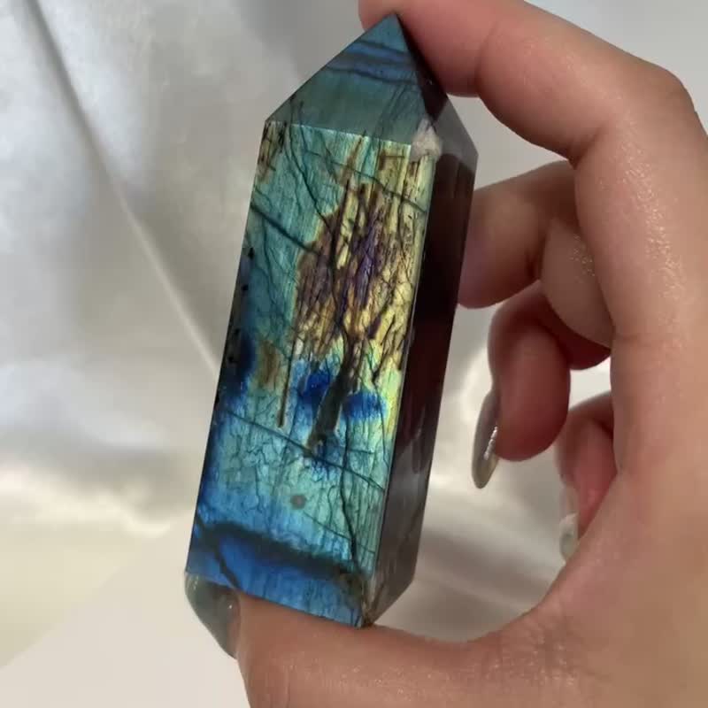 | 緩解疲勞與壓力| 喚醒內在潛能 | 平穩磁場 | 加拿大拉長石柱 - 擺飾/家飾品 - 水晶 多色