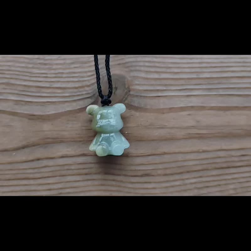 【親翠】天然翡翠 冰晴黃半山半水坐姿熊調整式繩鏈 - 項鍊 - 玉石 多色