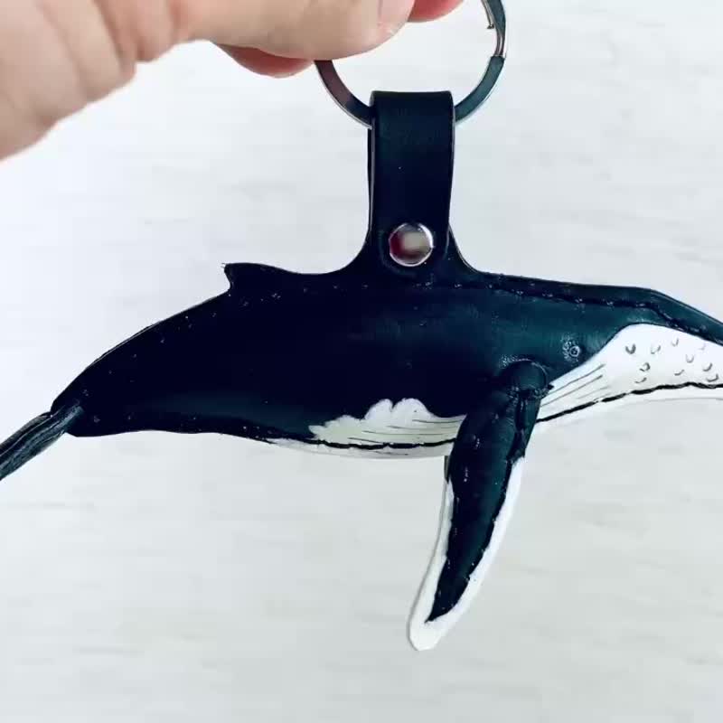 PIN-YI 皮革大翅鯨吊飾、座頭鯨、吊飾、鑰匙圈、海洋生物 - 鑰匙圈/鑰匙包 - 真皮 多色