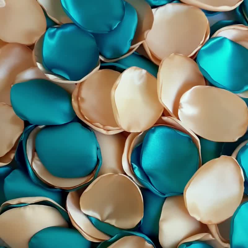 Teal and gold wedding Teal flower petals Teal blue rose petals Gold petals - Dried Flowers & Bouquets - Silk 