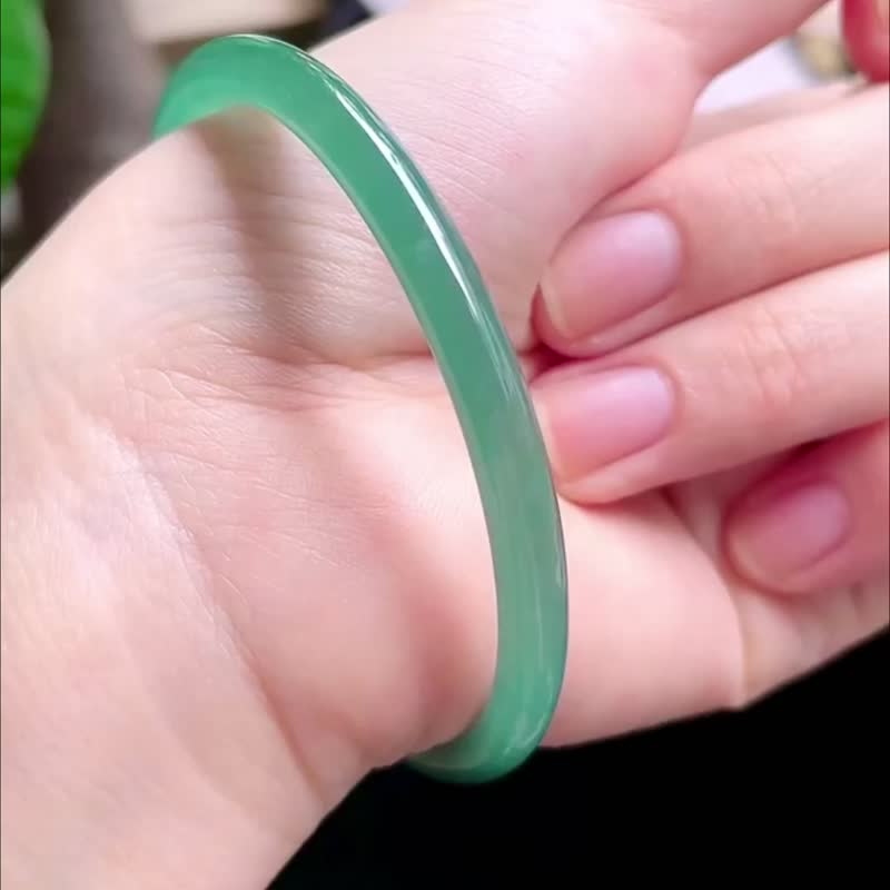 冰種 天然翡翠 緬甸 A玉 玉鐲 • 冰種松綠翡翠圓鐲 - 手鍊/手環 - 玉石 綠色