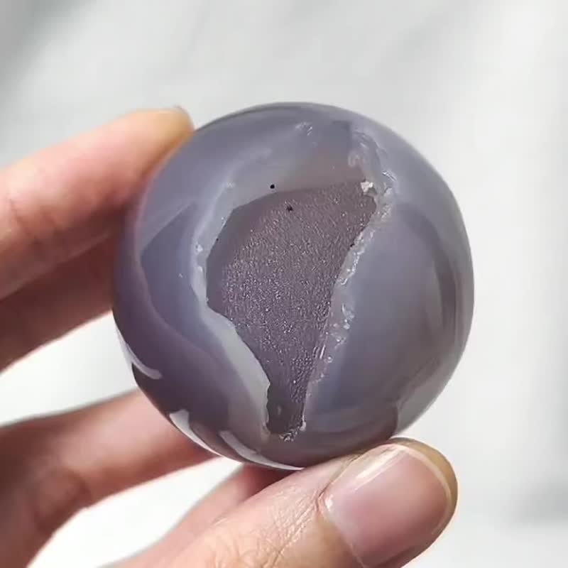 天然紫瑪瑙 台灣形微晶洞 千年一遇 收藏級 晶球擺件 單品 禮物 - 擺飾/家飾品 - 寶石 紫色