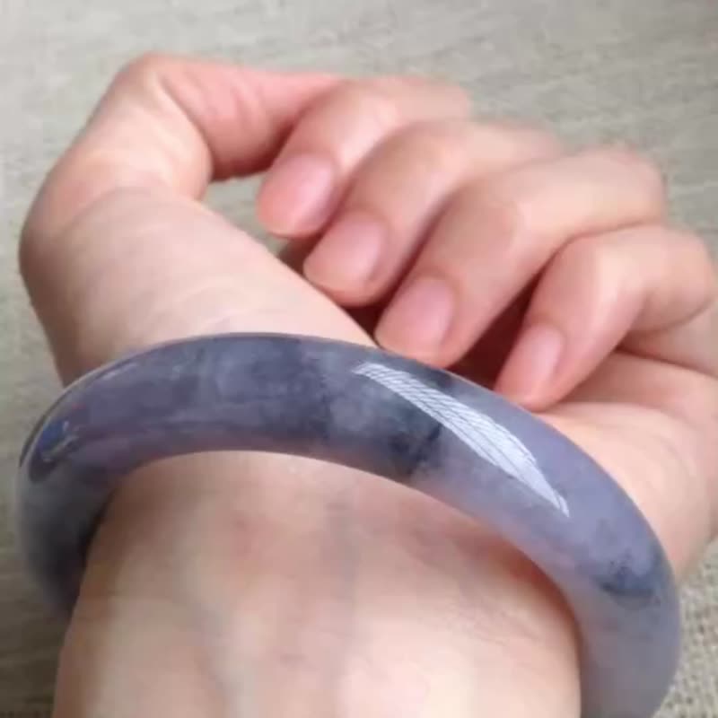 冰種翡翠天然翡翠玉鐲A玉手鐲 玉鈪 • 糯冰種紫烏雞翡翠圓鐲 - 手鍊/手環 - 玉石 紫色