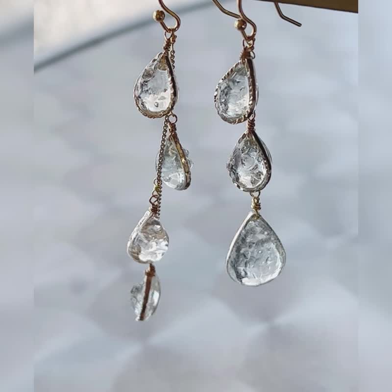 Crystal teardrop long earrings, hypoallergenic surgical stainless steel 0027 - 耳環/耳夾/耳骨夾 - 半寶石 白色