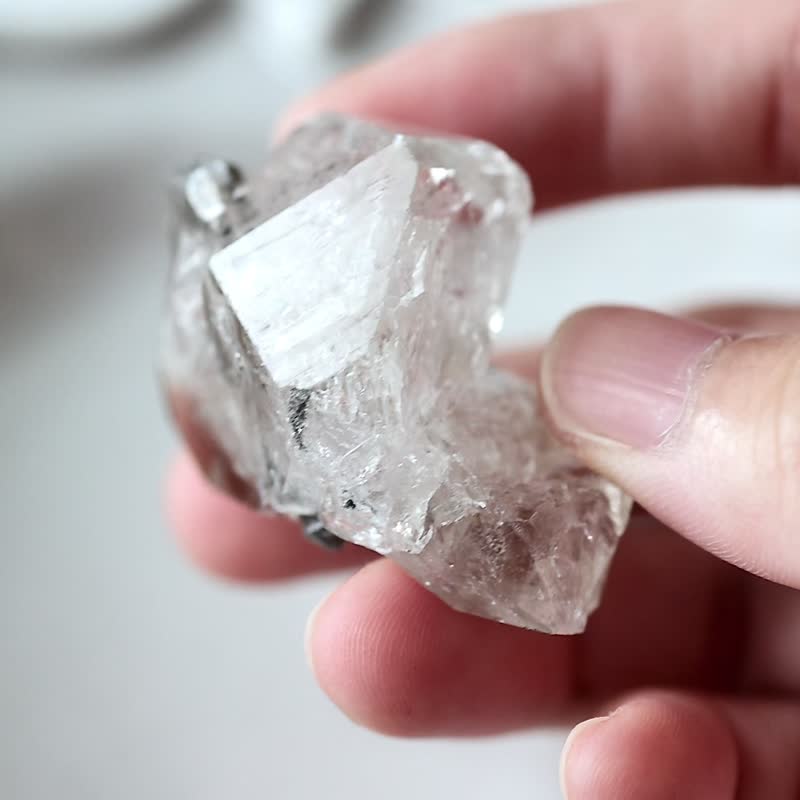 White Mud Skeleton Crystal Skeletal Quartz no.9 - ของวางตกแต่ง - คริสตัล สีใส