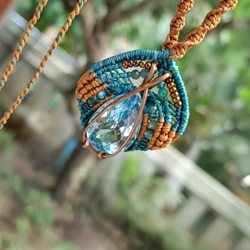 Unique handmade blue topaze necklace - Necklaces - Gemstone Blue