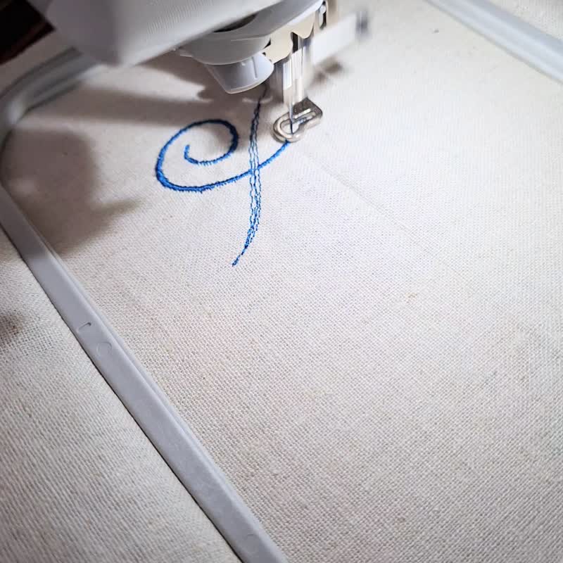 Custom monogram embroidered cloth dinner napkins linen set/ Personalized gift - ผ้ารองโต๊ะ/ของตกแต่ง - ลินิน ขาว