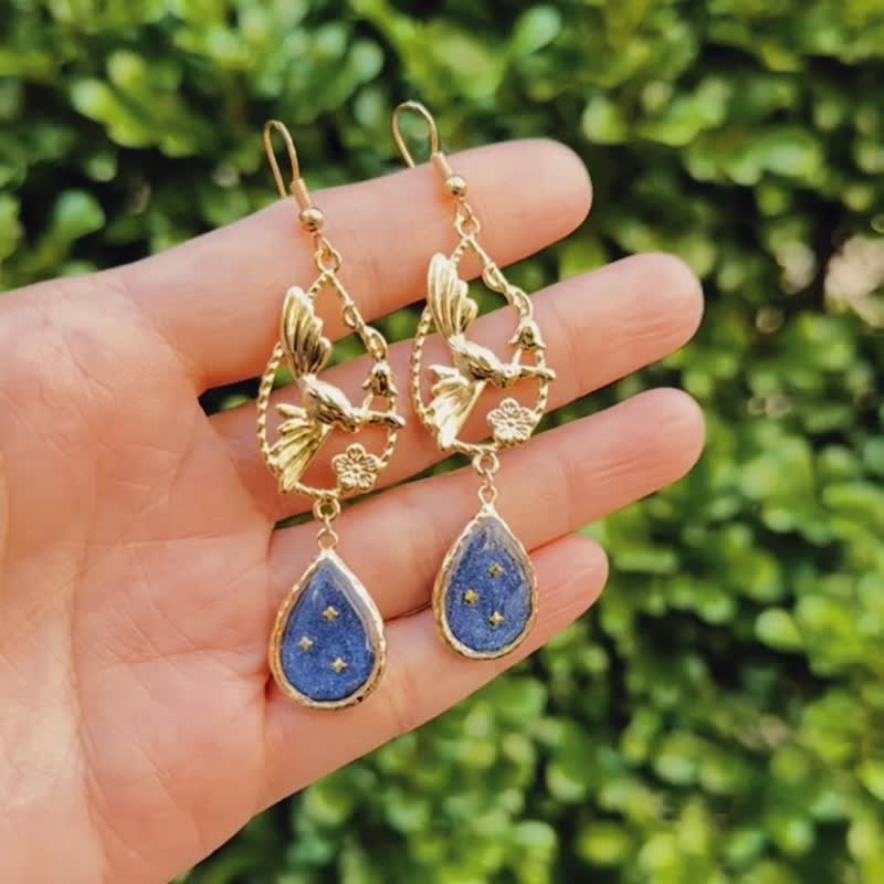 Earrings | Midnight Bird | 925 Sterling Silver Hypoallergenic - ต่างหู - เรซิน สีน้ำเงิน