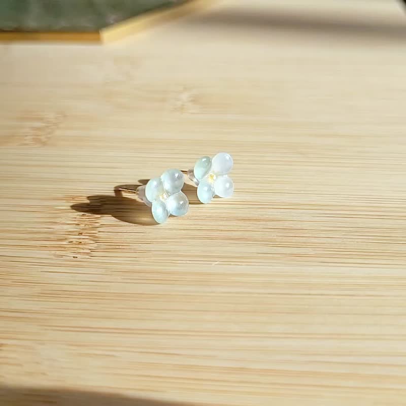 親翠 天然翡翠 高冰淺綠桂花超美耳針 - 耳環/耳夾/耳骨夾 - 玉石 多色