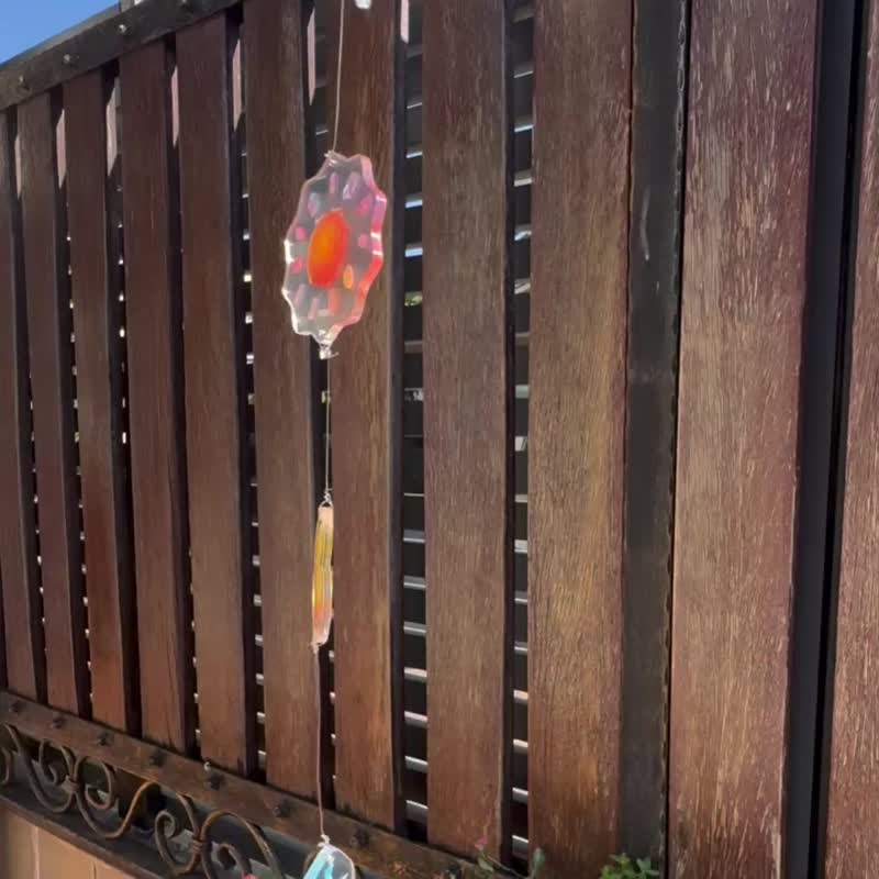 【DIY sun catcher】In the beginning - ของวางตกแต่ง - พลาสติก หลากหลายสี