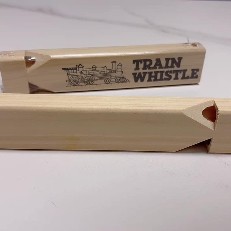 Train whistle train whistle train cultural and creative train whistle toy blue leather train whistle Alishan train - กีตาร์เครื่องดนตรี - ไม้ หลากหลายสี