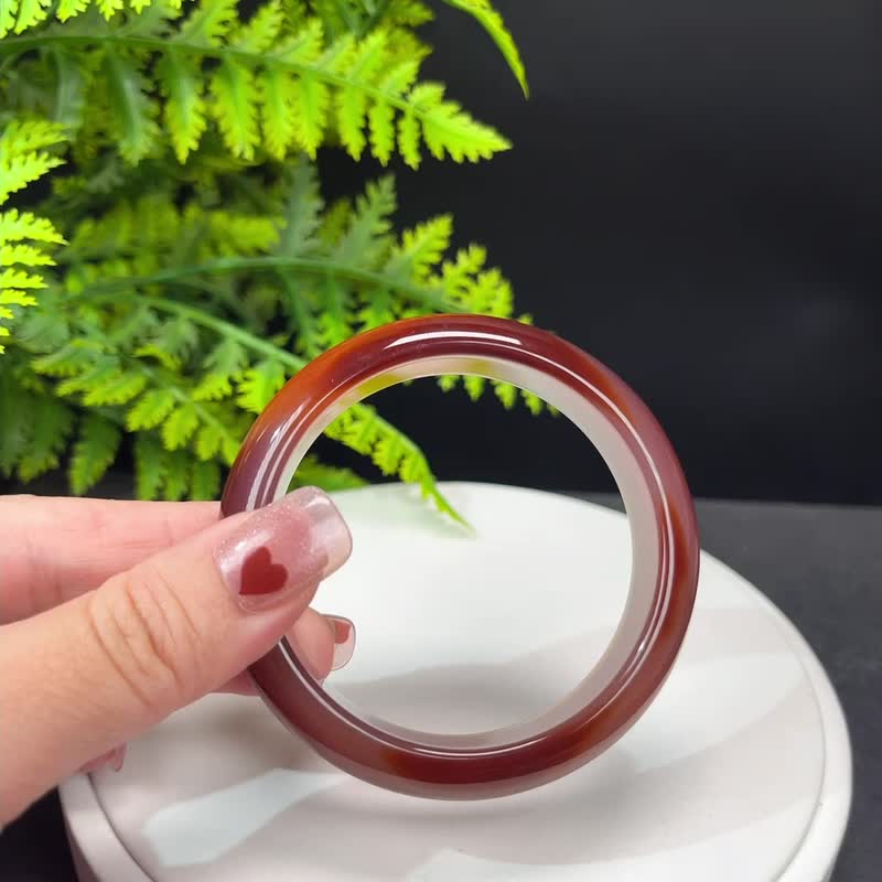 高品質マダガスカルグラデーションレッド瑪瑙ブレスレット 58MM、氷のような千層の波模様、暖かくてお祭り気分 - ブレスレット - 半貴石 レッド