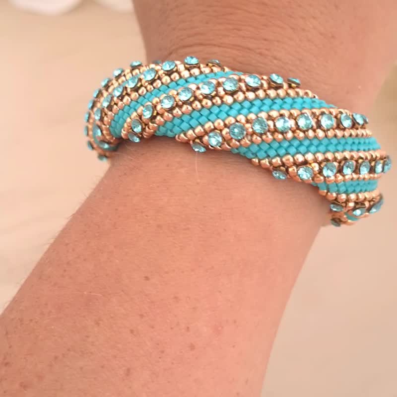 Bright Blue Crystal Bracelet Light Turquoise Rhinestones Bracelet - 手鍊/手環 - 玻璃 藍色