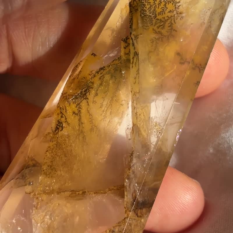 黃膠花 小樹 水晶柱 千層帶好多彩 天然原石  水晶  crystal 擺設 - 擺飾/家飾品 - 水晶 黃色