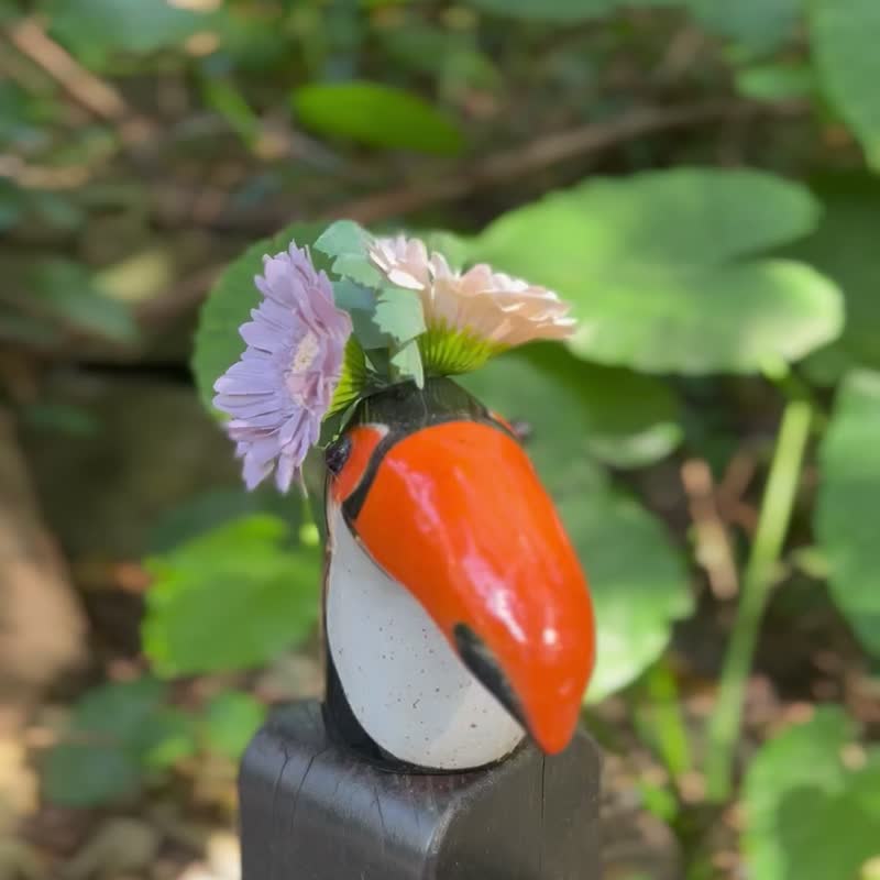 A Lu Toucan Pottery/Vase/Decoration/Gift Handmade Hand-painted Original Only One Piece - Pottery & Ceramics - Pottery Multicolor