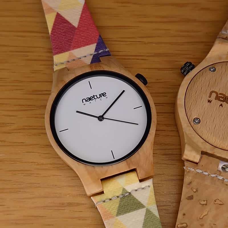 Vegan watch made in Germany of natural materials made of beech wood and cork - นาฬิกาผู้หญิง - ไม้ สีเหลือง