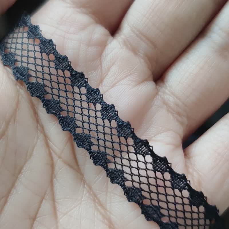 黑色 裸肌感 復古菱格網狀蕾絲choker 純銀/不鏽鋼/合金 - 頸鏈 - 棉．麻 黑色