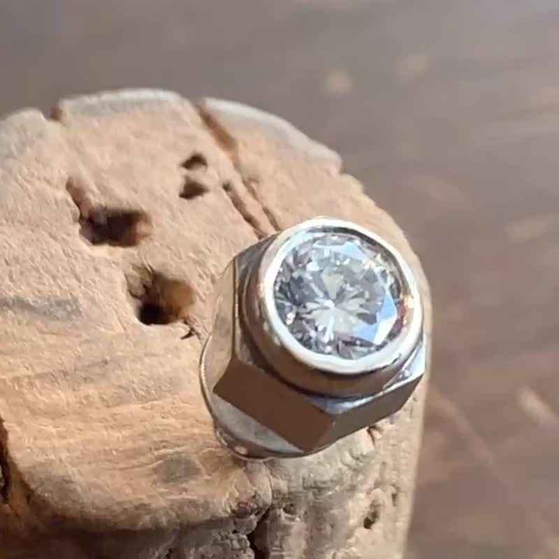 クリア/シルバー925 ピアス/片耳用/シンプル/シルバーアクセサリー メンズ/日本製/送料無料/男性プレゼント/pe49 - 耳環/耳夾/耳骨夾 - 純銀 銀色