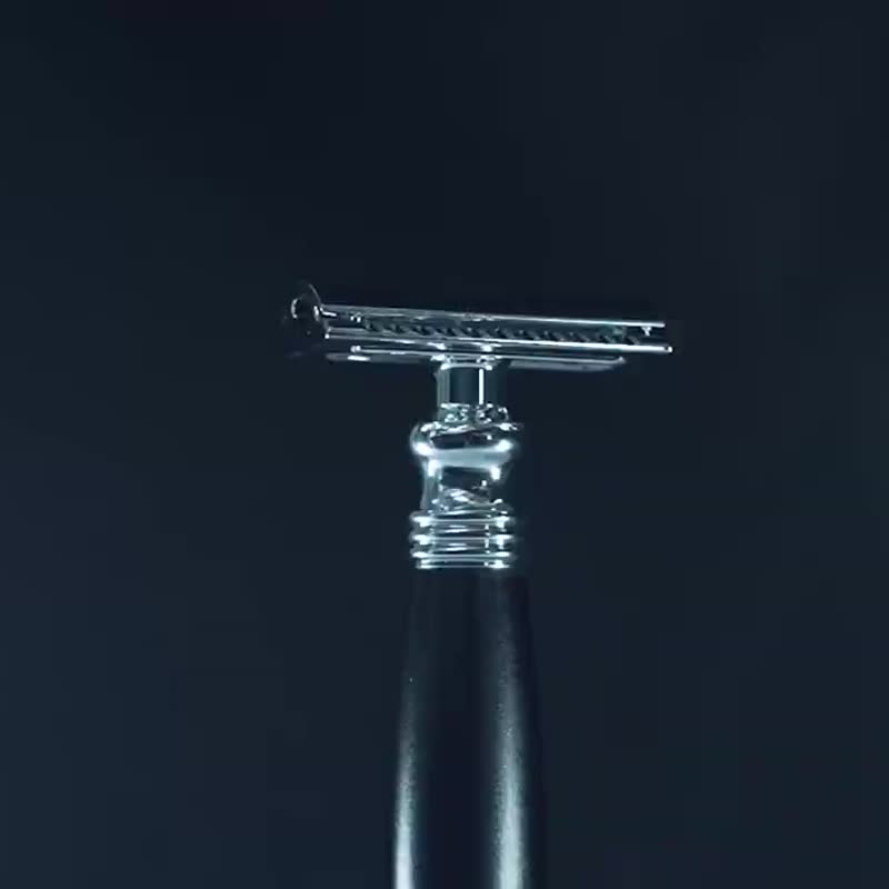 【兩週年特仕款】雙刃式刮鬍刀豪華禮盒四件組 - 湖水綠 免費刻字 - 男性保養/清潔/修容工具 - 其他金屬 綠色