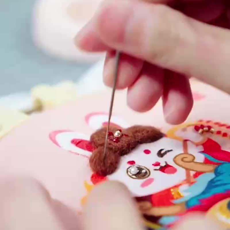 刺繡套件手工diy資料包福兔年畫相框畫家居裝飾擺臺節日禮物 - 海報/掛畫/掛布 - 棉．麻 