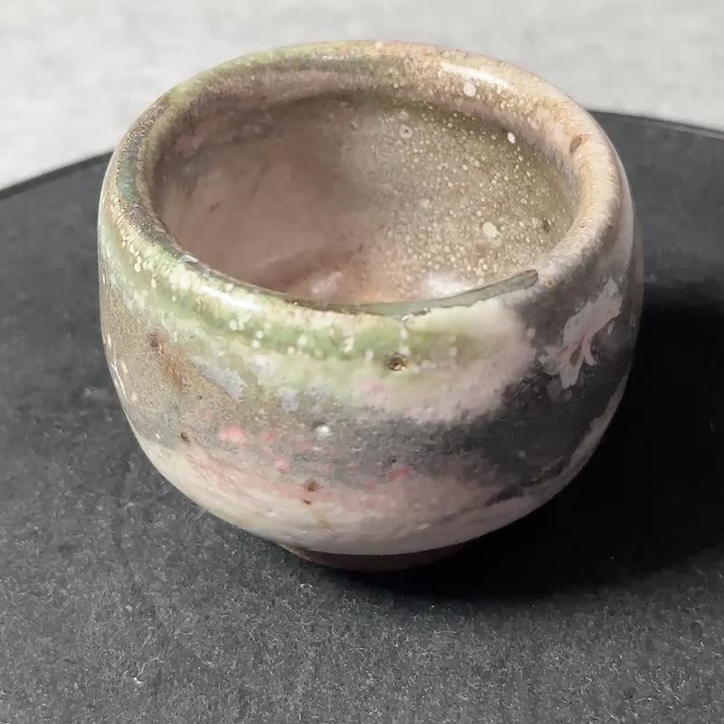 窯變志野釉杯-余華宇老師手作-容量約70ml - 茶壺/茶杯/茶具 - 陶 