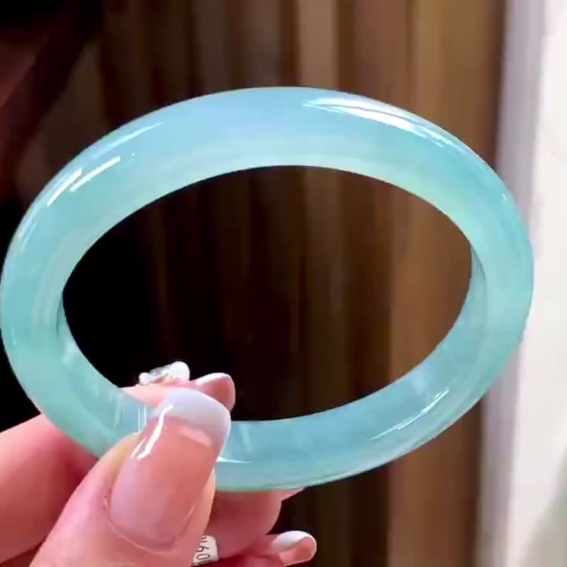 冰種翡翠天然翡翠玉鐲A玉手鐲 玉鈪 • 冰種海藍翡翠貴妃鐲 - 手鍊/手環 - 玉石 藍色
