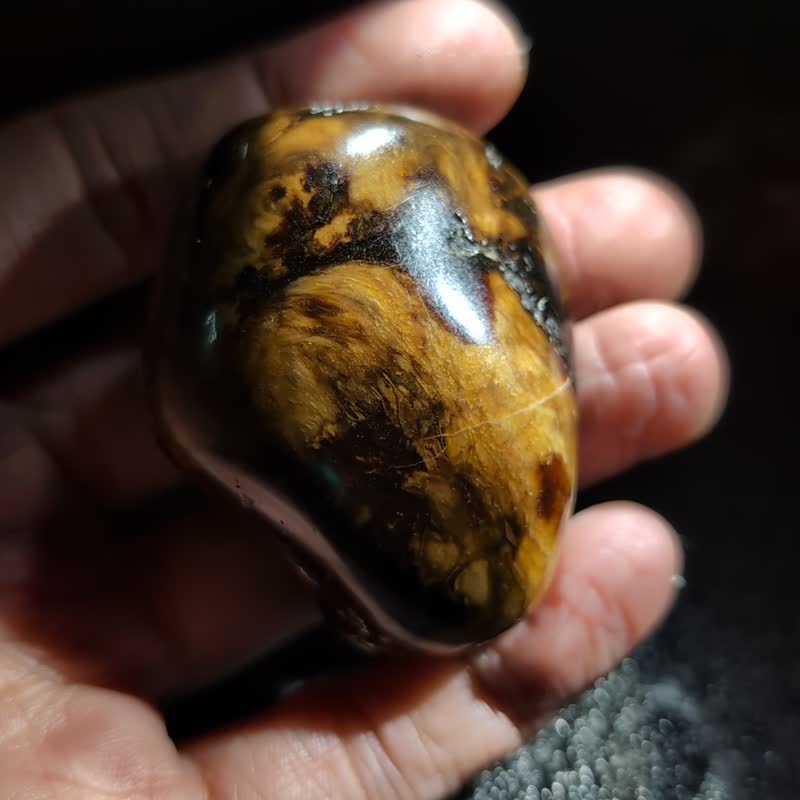 Yellow root amber Stone from Dena, Myanmar - Metalsmithing/Accessories - Semi-Precious Stones 