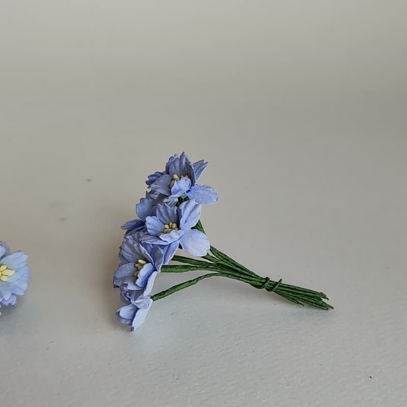 Paper flower, 50 pcs. small cherry blossom supplies, 2 cm. bluebell color. - งานไม้/ไม้ไผ่/ตัดกระดาษ - กระดาษ สีน้ำเงิน