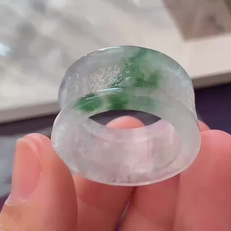 冰種翡翠 天然翡翠 A玉 班指披指指環 • 冰種飄花翡翠戒指 - 戒指 - 玉石 綠色