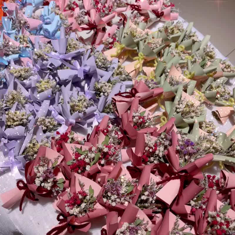 Mini dried flowers can be customized in various colors, small wedding gifts, small bouquets - ของวางตกแต่ง - พืช/ดอกไม้ หลากหลายสี