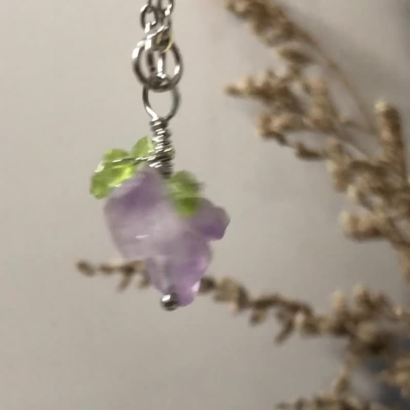 紫水晶原礦葡萄項鍊墜 紫芽花 橄欖石 手作飾品 不鏽鋼項鍊 - 項鍊 - 不鏽鋼 紫色