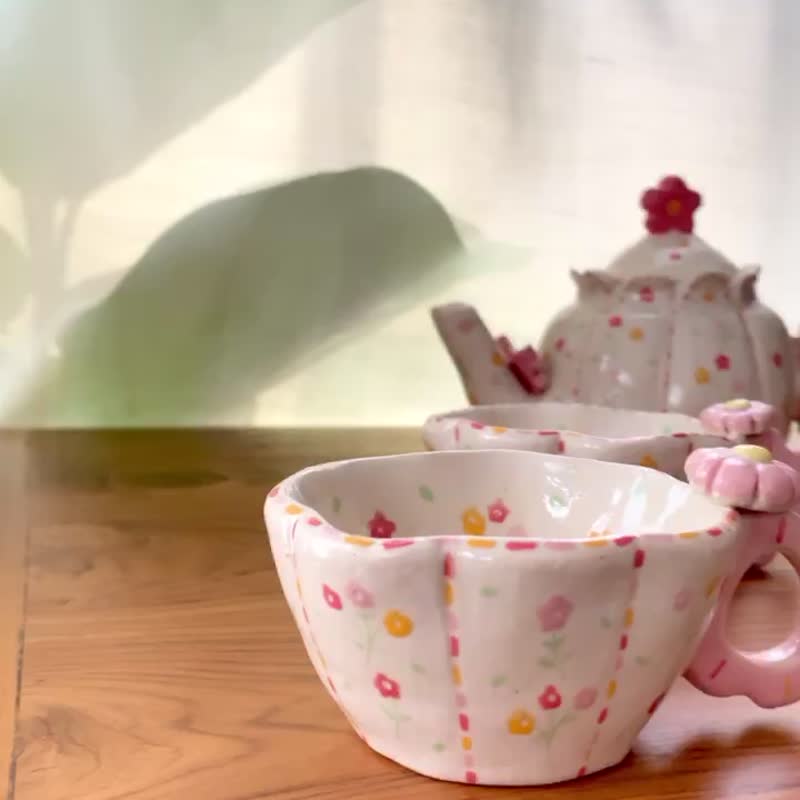 Ceramic teapot set, handmade, cute flower lover pattern - 其他杯子 - 陶 白色