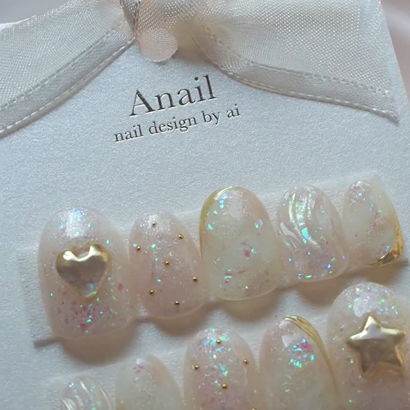 3D Heart  Star nails/ press on nails / Shell / glitter /beige - ยาทาเล็บ - วัสดุอื่นๆ สีทอง