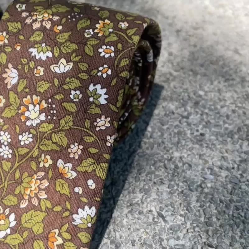 金縷花深藍領帶 - 領帶/領帶夾 - 其他人造纖維 藍色