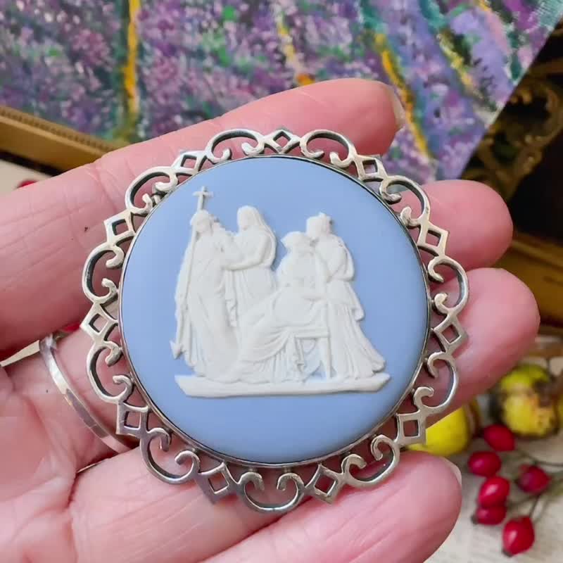 1950年代英國wedgwood 手工浮雕純銀古董別針古董飾品 - 徽章/別針 - 瓷 藍色