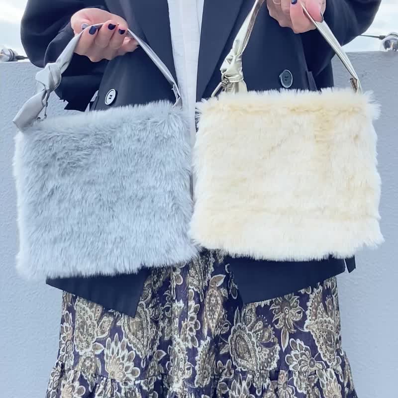 冬季可愛的蓬鬆人造毛迷你包，可收納您的必需品 - 其他 - 其他人造纖維 灰色