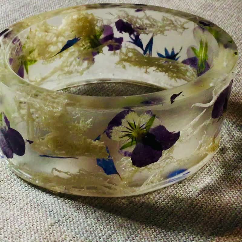 Real Pansies Resin Bangle – Handmade Pressed Flower Bracelet - 手鍊/手環 - 樹脂 