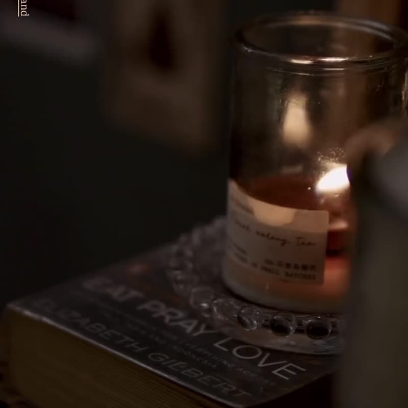 【DAYS】Floral Oolong Tea Soy Essential Oil Candle 120g - Candles & Candle Holders - Wax White